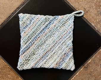 Magic Square Hot Pad-4 Versions -- a loom knit pattern
