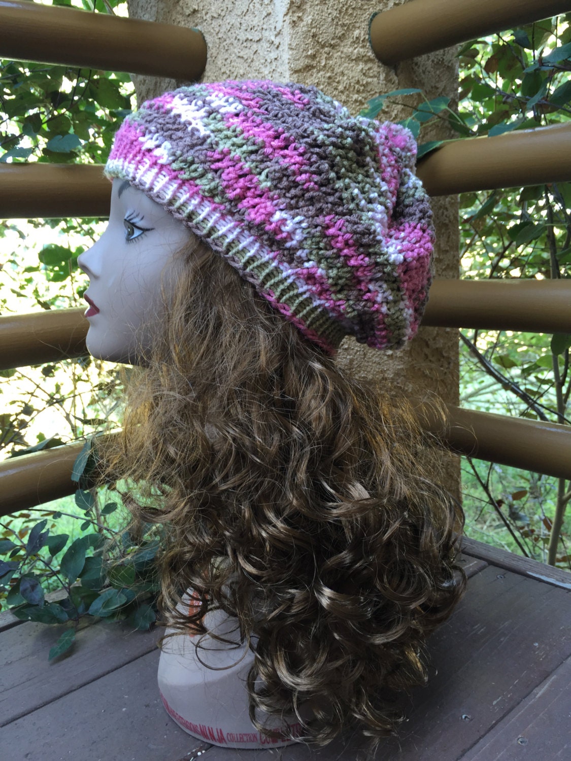 Easy Slouchy Hat -- a loom knit pattern