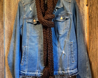 2-Hour School Spirit Scarf - a loom knit pattern