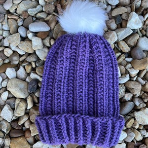 Alma Hat -- a loom knit pattern