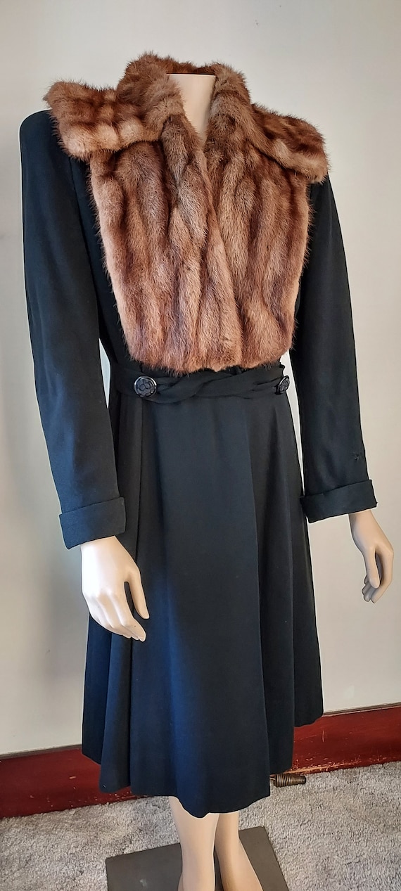 Classic Late 30s Early 40s Art Deco Wool & Fur Pr… - image 2