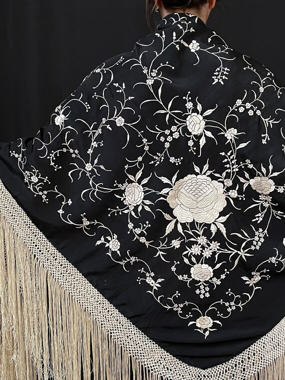 Silk Embroidered Antique Piano Shawl Canton Shawl… - image 8