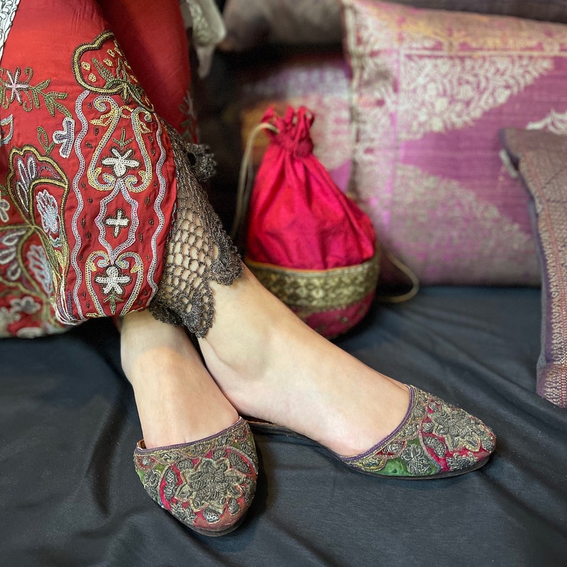 custom embroidered slippers