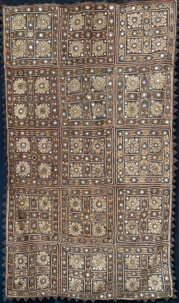 アンティークインド刺繍壁掛けシシャミラーワークインテリア