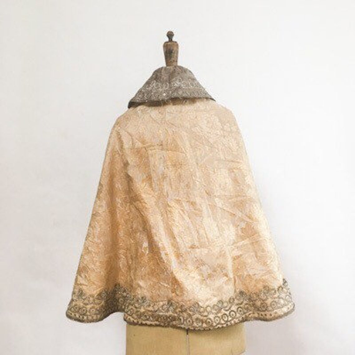 Antique Cape Embroidered Cape Antique Collectible Textile Etsy