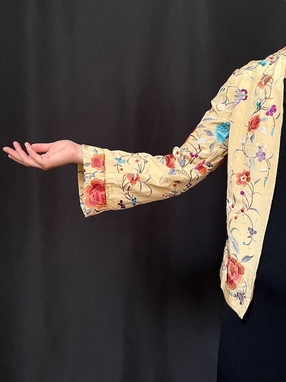 Silk Embroidered Jacket Vintage Silk Chinese Embr… - image 6