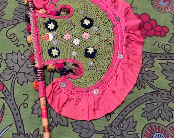 Antieke handgemaakte waaier India gehaakte waaier met kralen Traditioneel Indiaas accessoire Cadeau voor haar