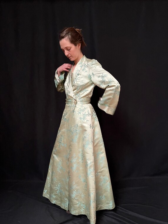 Vintage Robe Silk Robe Silk Brocade Coat 1930's Silk Brocade Vintage Robe Silk Robe Silk Brocade Coat 1930's Silk Brocade