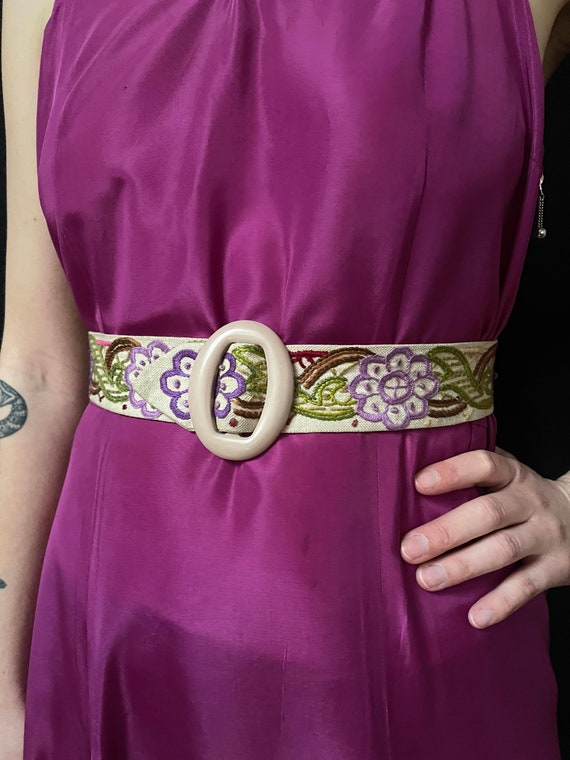 Arts and Crafts Embroidered Belt Vintage Silk Belt Antique  display picture 3