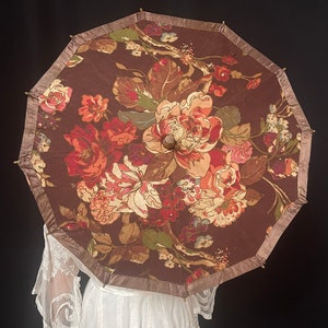 1920 Antique Parasol Embroidered Chintz Parasol Film and Television Vintage Floral Umbrella Display Vintage Home Decor Interiors