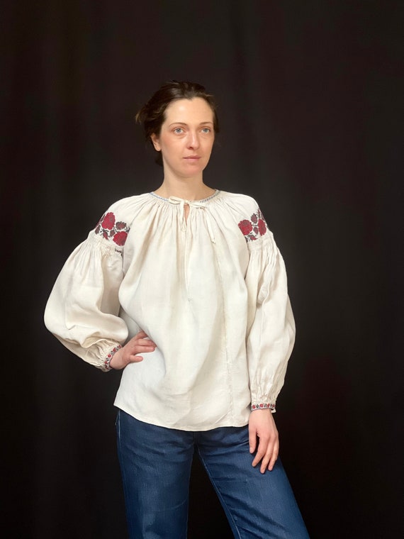 トップス 1920's antique Rumania embroidery tunic 1920's antique Rumania embroidery tunic Vintage Romanian Blouse