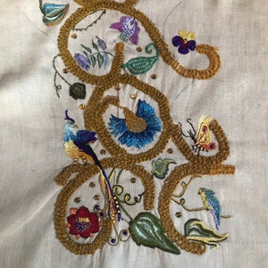 刺繍入りウエストコート前立て - 未完成の刺繍 - 1920年代のヴィンテージファッション - 歴史的衣装