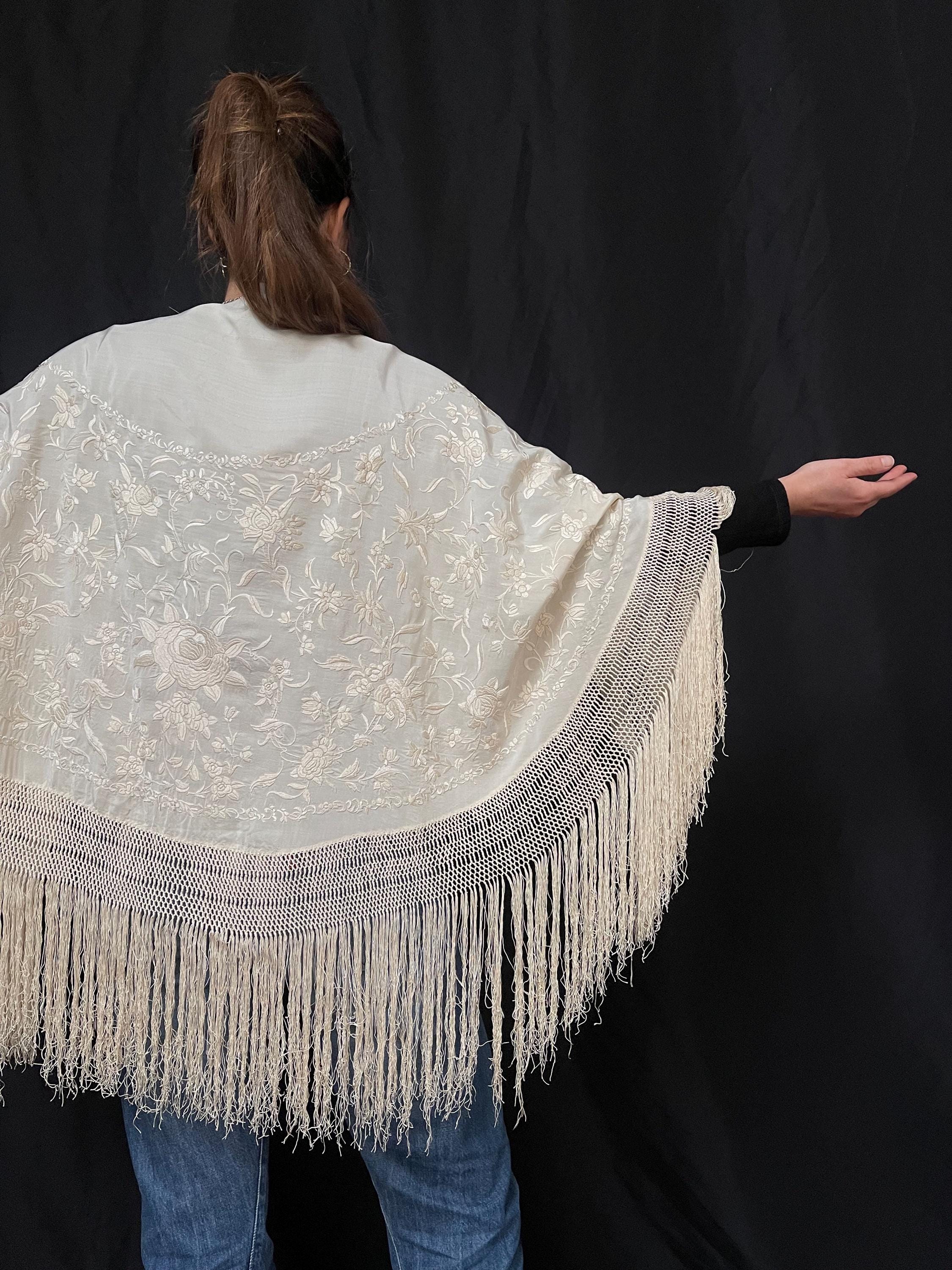 マントン ホワイト刺繍フリンジショール フラメンコ用ショール 花柄刺繍 フリンジ付き マントン青 【公式通販】
