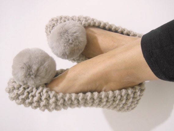 Beige Chunky Women's Slippers, High Quality Soft FAUX Fur Pom Poms, Non-slip  Slippers, Ballet Flats, Gift for Her, Home Shoes, Knit Slippers 