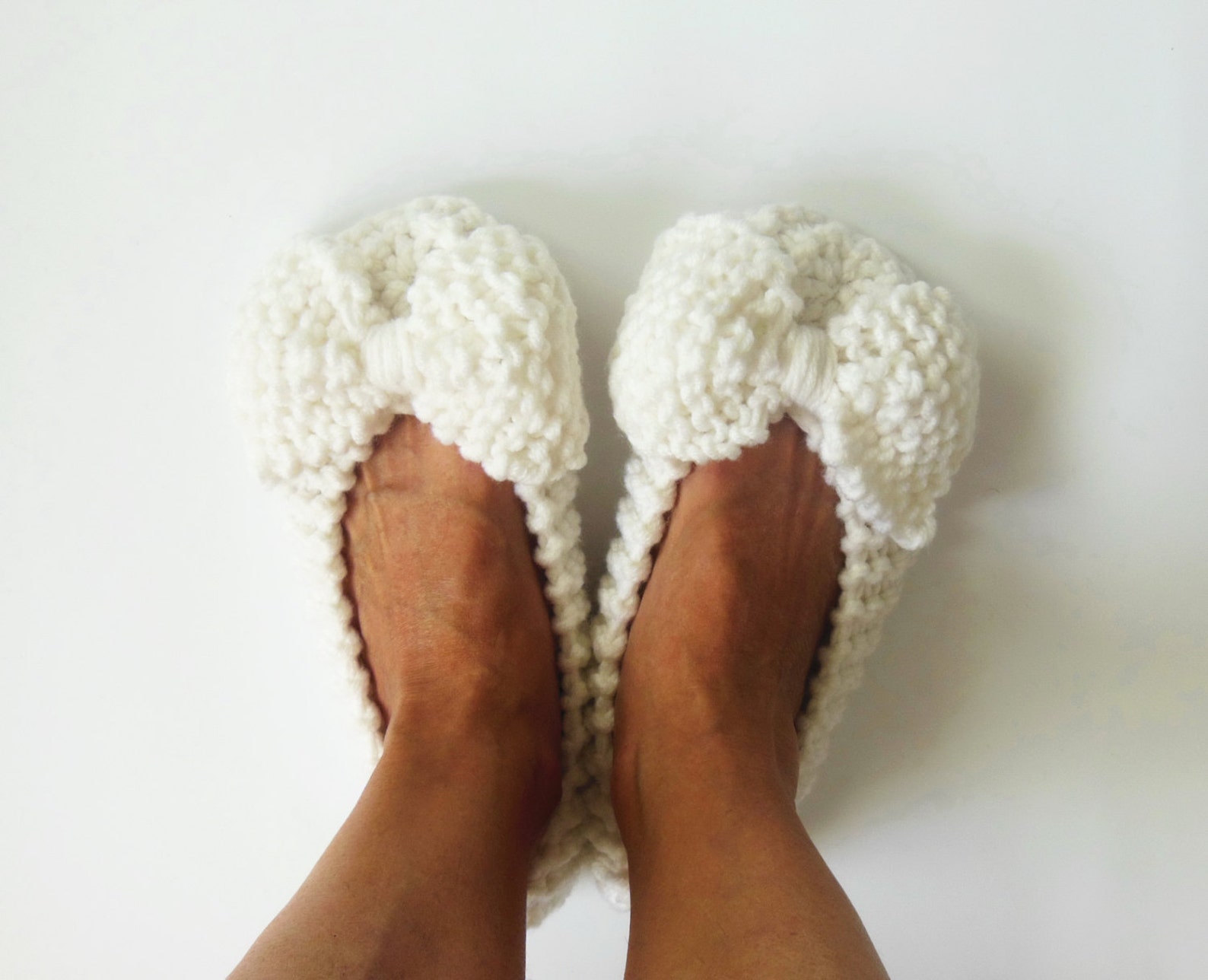 white wedding slippers, women slippers, non-slip, bow slippers, ballet flats, bridal slippers, handmade slippers, knitted slippe