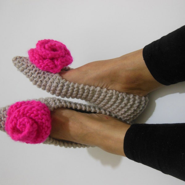 Pointed Toe Flats, Beige slippers, Wool Slippers, Pink Rose, NON-SLIP slippers, Gift Wrapped, Ballet flats, Handmade Slippers, Home shoes