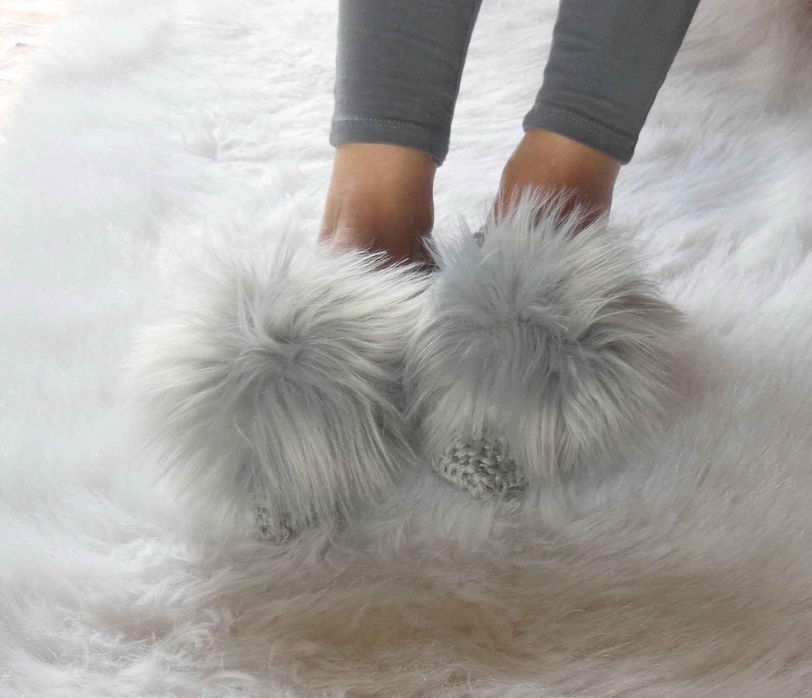 fur gray pointed or round toe ballet flats, women's non-slip slippers, cotton slippers, real fur pom-poms, gift wrapping fur gray pointed or round toe ballet flats, women's non-slip slippers, cotton slippers, real fur pom-poms, gift wrapping
