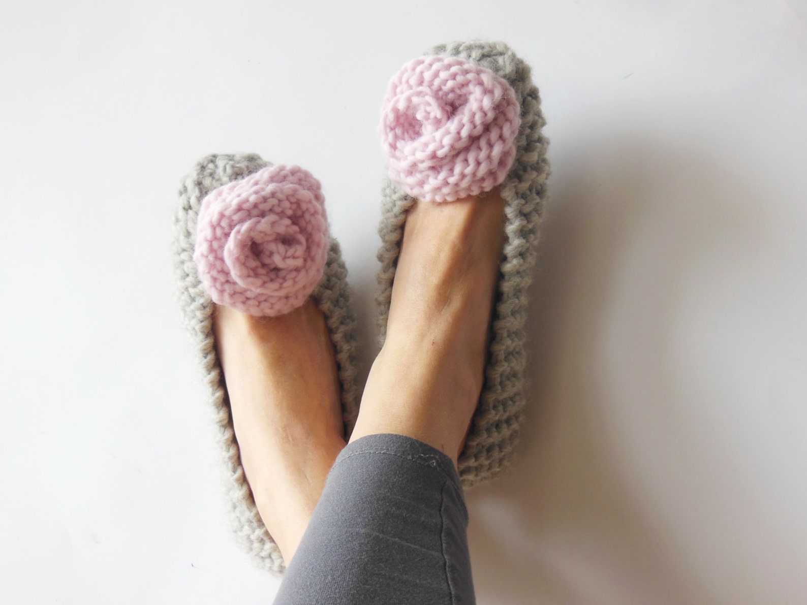 100% wool brand yarn, gray slippers, women's non-slip slippers, warm chunky slippers, pink roses, ballet flats, home shoes,