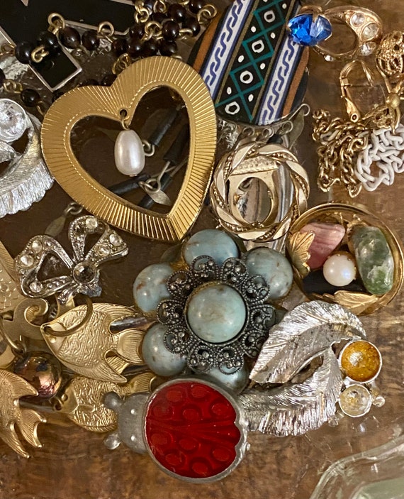 Treasures from my Jewelry Box Lot - image 5
