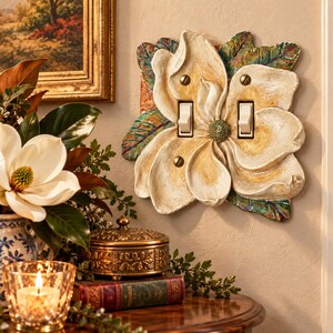 1998 Vicki Lane Magnolia Flower Light Switch Plate NO Screws