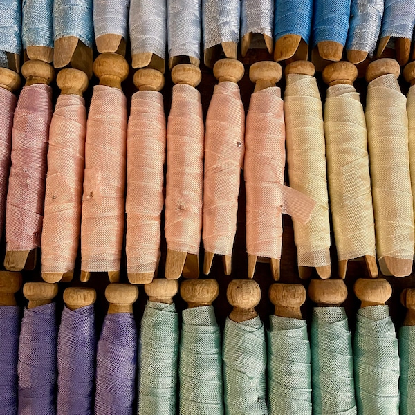 3 Yards Hug Snug Seam Binding Beautiful Colors on Antique Clothes Pin