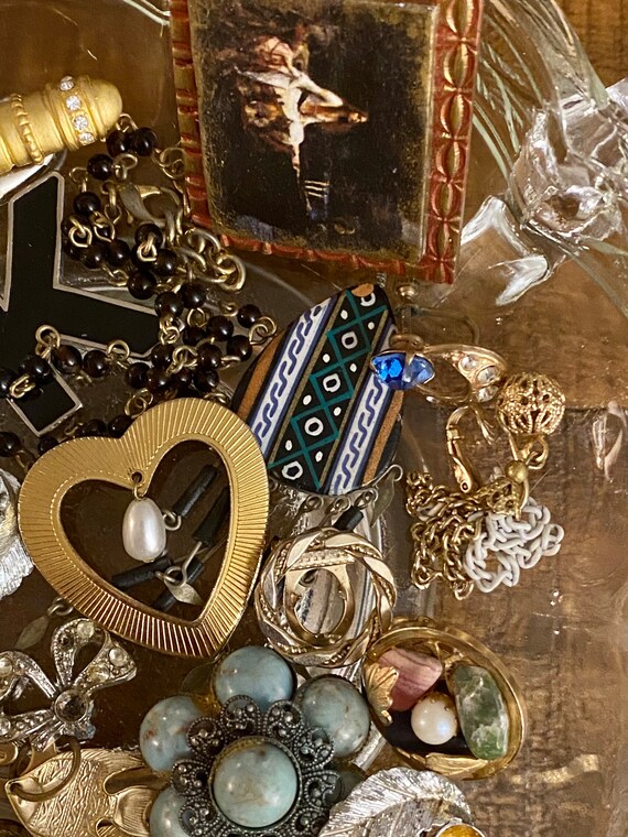 Treasures from my Jewelry Box Lot - image 6