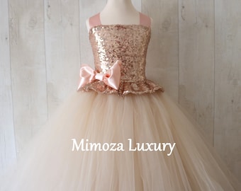シャンパンフラワーガールドレス、ローズゴールドの花嫁介添人ドレス、クチュールフラワーガールガウン、オーダーメイドガールズドレス、チュールプリンセスドレス、ローズゴールドチュチュ