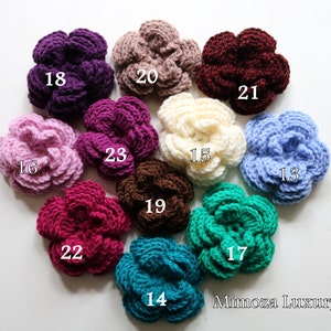 5 x Crochet Flower Brooches, random colors crochet flowers, Hand knit flower brooch, knitted pin flower badge, Christmas gift present