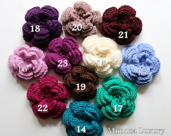 5 x Crochet Flower Brooches, random colors crochet flowers, Hand knit flower brooch, knitted pin flower badge, Christmas gift present