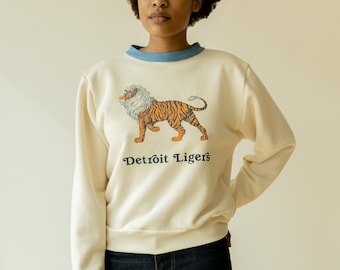 Siebdruck Sweatshirt, Bio-Pullover, Detroit Liger Design, Slouchy Unisex Sweatshirt, Dickes Sweatshirt mit Rundhalsausschnitt