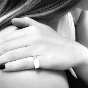 Signet ring, Women&#39;s silver ring, Elegant ring, Classic ring, Pinky ring, Minimalist ring, Everyday ring, 925 Sterling Silver Ring