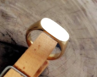 Guldsignetring, Damsignetring, Signetring, 14 karats guldpläterad ring, Oval ring, Klassisk ring, Lillfingerring, Modern ring