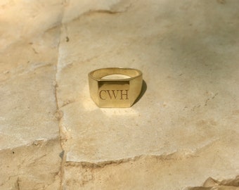 Zegelring, initiaal gegraveerde zegelring, gepersonaliseerde eerste ring, gouden zegelring, zegelring mannen, vierkante zegelring, cadeauring heren