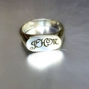 Monogran ring. Personalized ring. Name ring. Pinky ring. Signet ring. Engraved ring. Silver women ring. Initials ring. Letters ring.