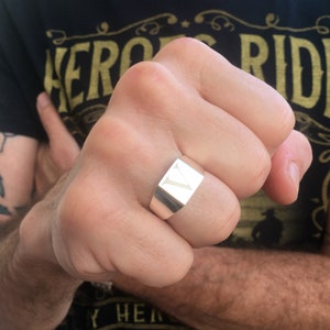 Anillo de plata 925 para hombre, anillo de sello, anillo de personalización, anillo inicial de la carta, anillo grabado, regalo de los hombres, regalo del marido, anillo cuadrado