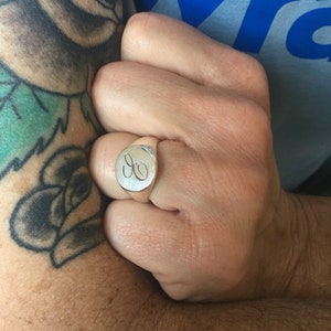 Anillo de señalización de hombre, anillo de firma de plata de primera ley inicial, sello de carta personalizada, anillo de sello, anillo de sello personalizado, anillo de sello de plata