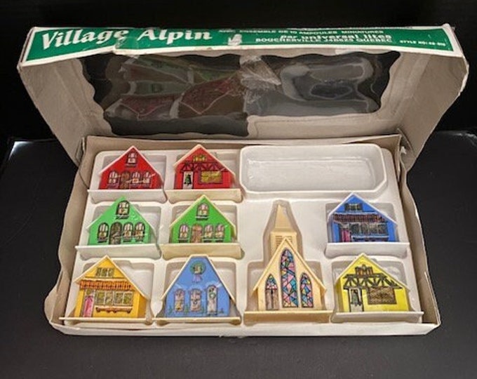 Alpine Village, Vintage Christmas Houses, Vintage Christmas Village, Putz House, Putz, Christmas