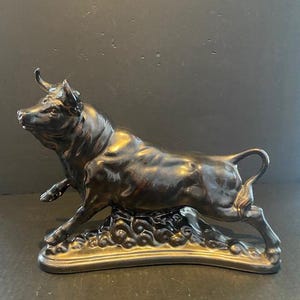Bull Figurine, Bull Statue, Vintage Bull Figurine, Bull Statue, Ceramic Figurine Bull, Bull, Vintage Bull, Big Ceramic Bull,