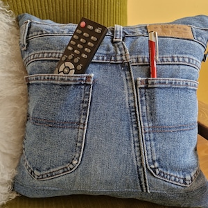Copricuscini in jeans blu, patchwork in denim, jeans riciclati, completamente foderati, copricuscini con tasche, 16" x 16" in jeans blu