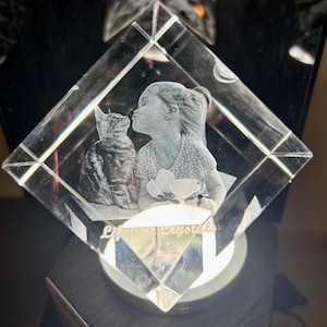 Custom 3D Crystal Pets photo memory Personalized Pet Memorial or Gift – Engraved Photo Diamond 3D crystal Keepsake for Dog or Cat Lovers
