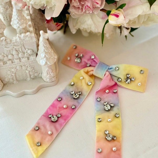 Velvet rainbow pastel baby pink rhinestone glass crystal rhinestone womens bow hair clip