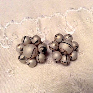 Vintage Cluster Clip-on Orecchini Made in Occupied Japan 1950s