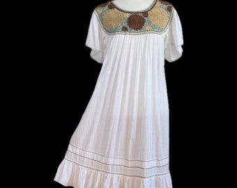 White Gauze Dress Mexico Embroidered Sundress Angel Sleeves Handmade White Cotton woman’s size Small / Medium