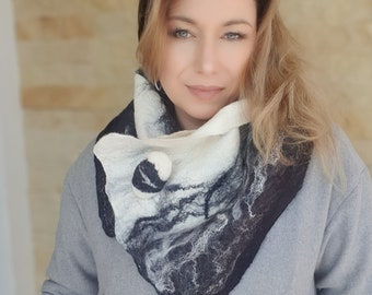 Foulard feutré, col feutré, collier feutre.