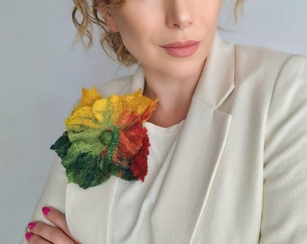 Flower brooch, felted brooch, felted flower