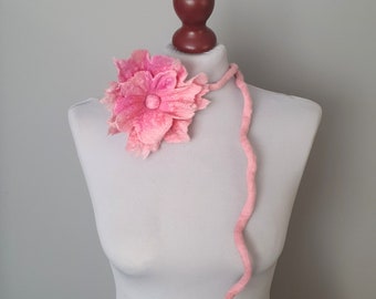 Hand felted flowers necklace, felted flower, felted necklace