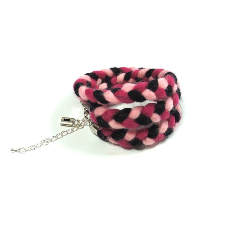 Hand felted bracelet, felt bracelet, felted bracelet, pink, black bracetet, wrap bracelet, Feltmondo image 4