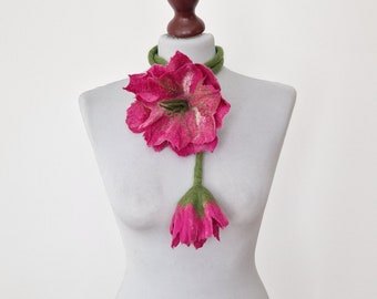 Felted flowers necklace, felted flowers, felt necklace