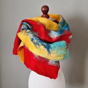 Gevilte sjaal, vilten sjaal, wollen sjaal, cadeau voor haar, Boho sjaal afbeelding 9