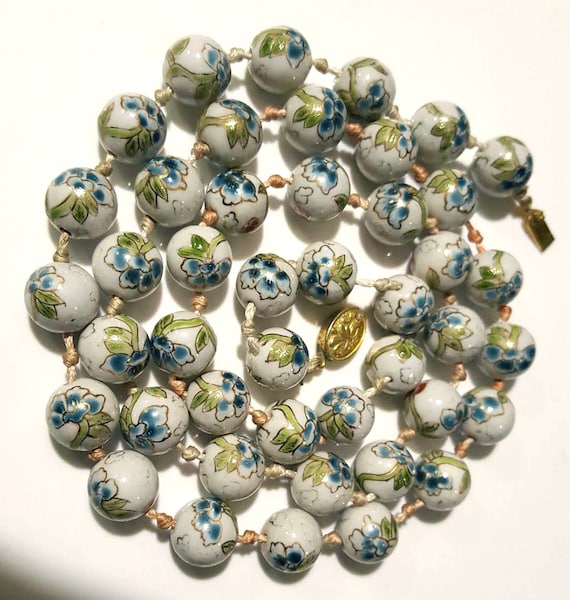 Vintage Chinese Export Hand Painted Floral Porcelain Bead Necklace